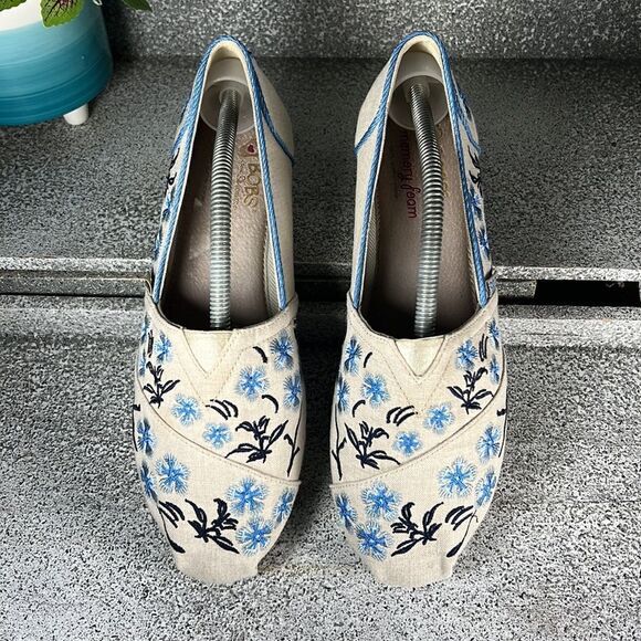 BOBS from Skechers Floral Embroidered Luxe Memory Foam Slip-On Flats Shoes 6.5 - Picture 4 of 8